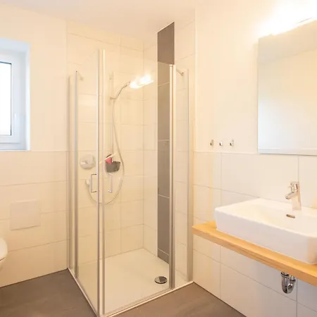 Haas * Friedrichshafen